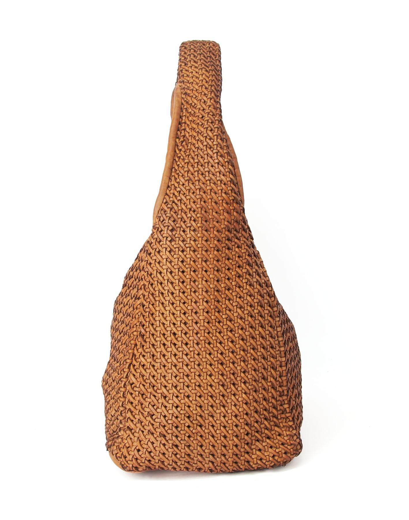 Acuera intrecciato 2 ● Axelväska i vävt läder för kvinnor - Hobo Bag