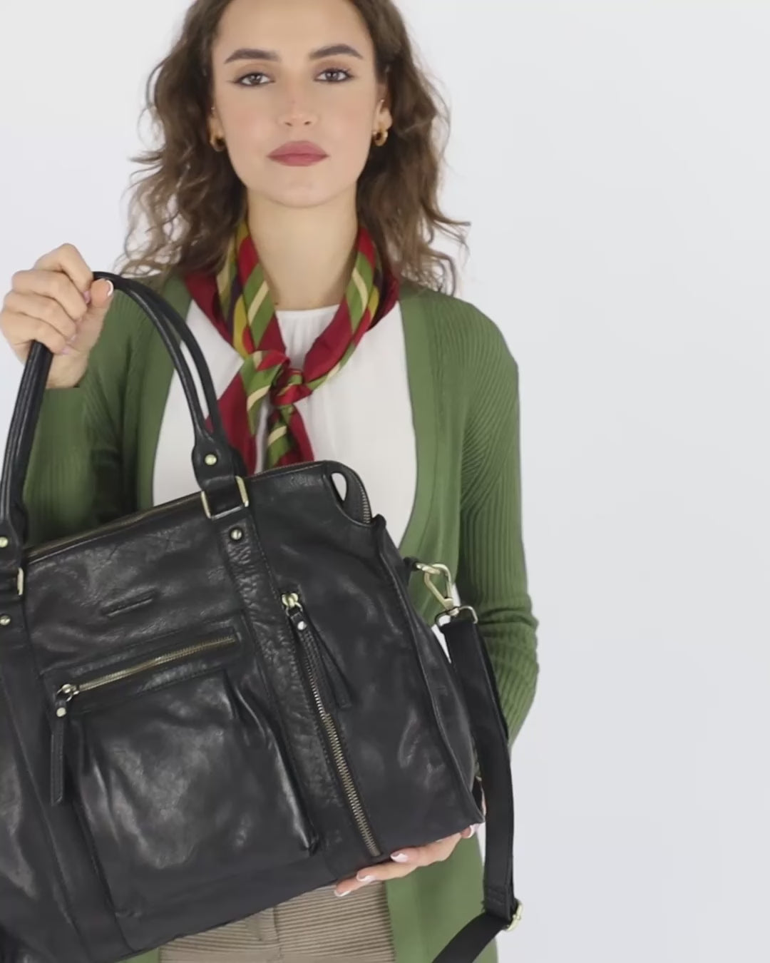 BOWLER TITIANO. Damska skórzana torba na ramię typu bowling bag vintage