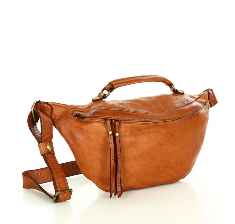 Torq2. Large leather women's kidney bag - half moon handbag
