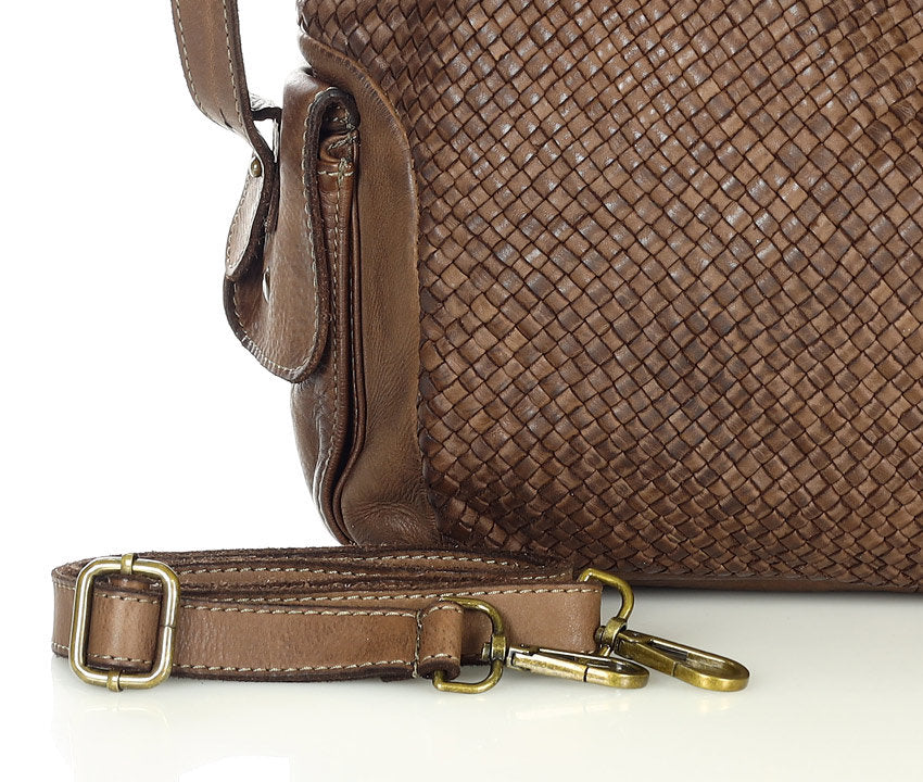 Cannole Intrecciato. Large woven leather shopper shoulder bag for women A4 XL