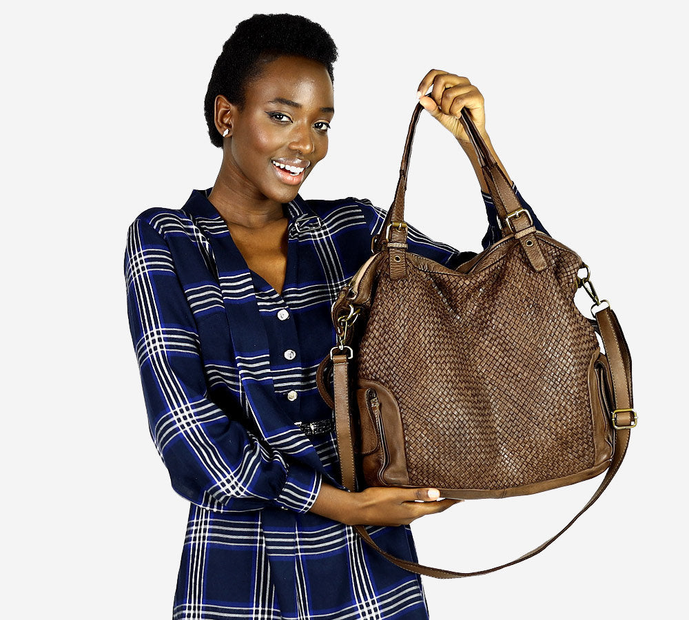 Cannole Intrecciato. Large woven leather shopper shoulder bag for women A4 XL