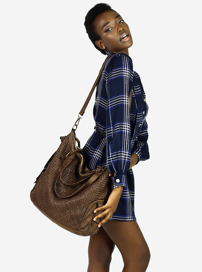 Cannole Intrecciato. Large woven leather shopper shoulder bag for women A4 XL