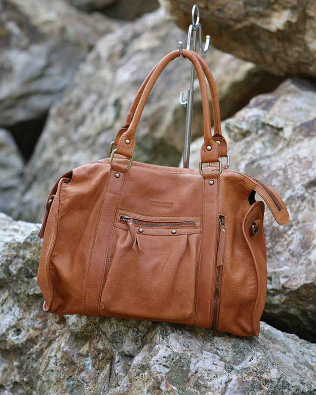 BOWLER TITIANO. Women's leather shoulder bag - bowling bag vintage
