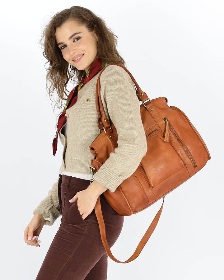 BOWLER TITIANO. Women's leather shoulder bag - bowling bag vintage