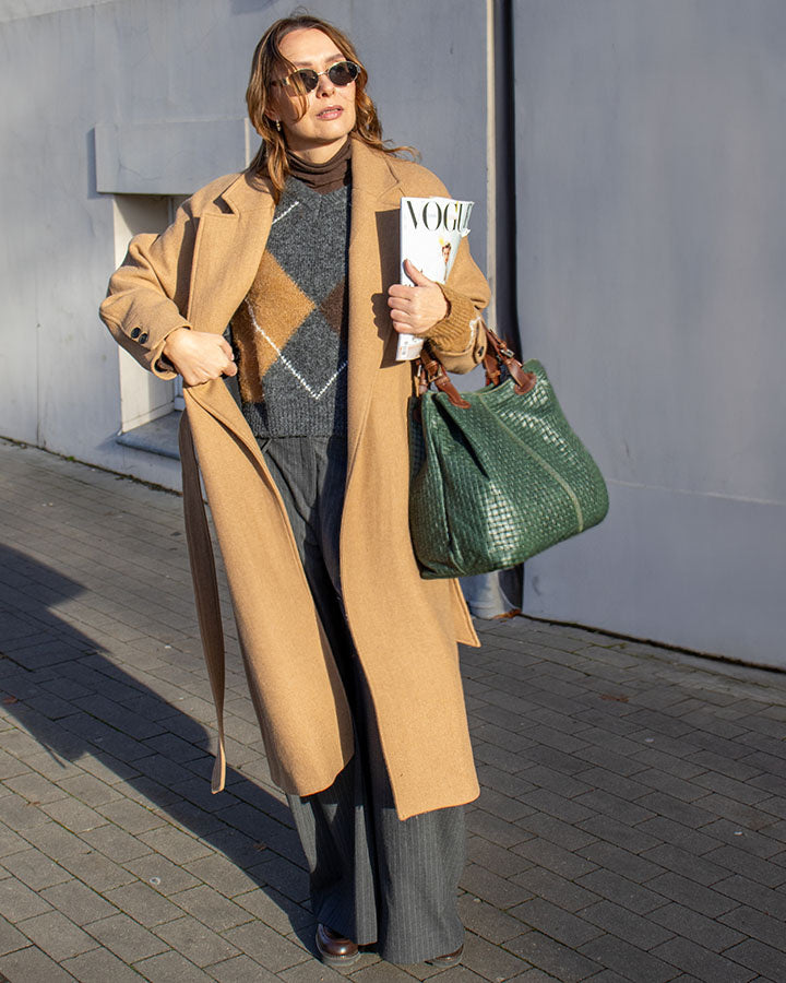 kasse damväska italienskt läder outfit minimalistisk chic