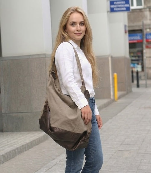 Women's shoulder bag made of thick 20 oz cotton canvas