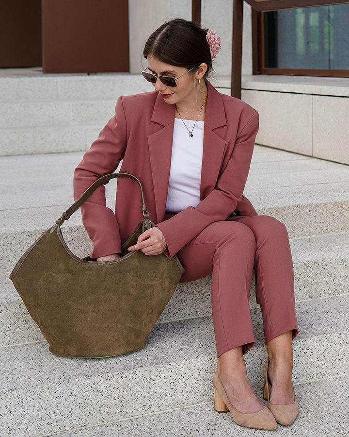 Shopper bag BOLOGNA Sue. Women's shoulder tote bag made of Italian leather.