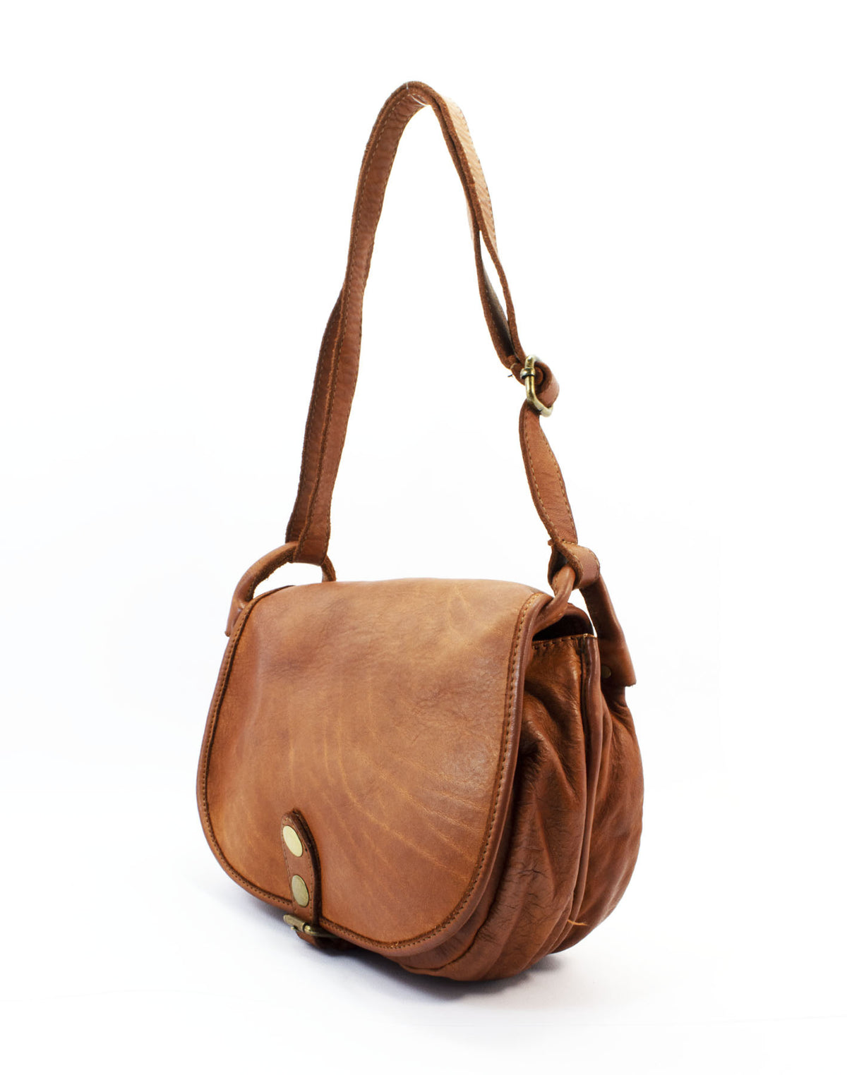 Mellanstor damväska i italienskt naturläder i cognacbrun färg, kan bäras som axelväska eller crossbody