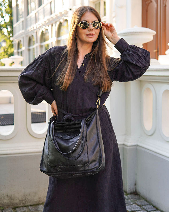 TOTE ROMA. Women's shoulder bag - shopper bag with pockets made of Italian natural leather