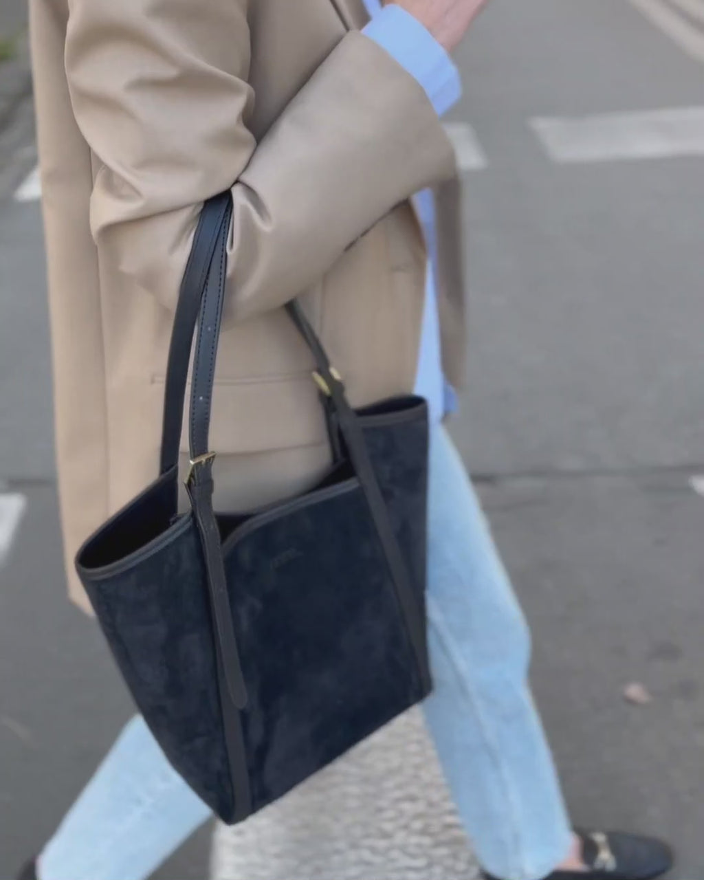 BASTOGNE Sue. Elegancki shopper bag torba na ramię z włoskiego zamszu