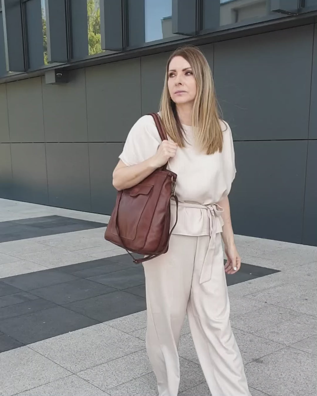 TOTE ROMA. Women's shoulder bag - shopper bag with pockets made of Italian natural leather