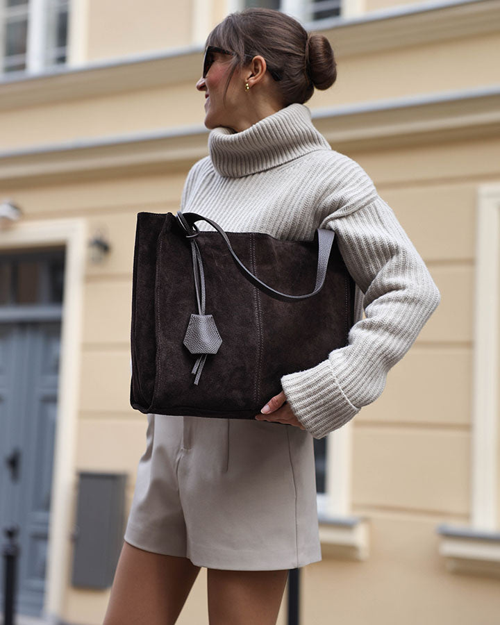 Arreto Sue. Klasyczna torba na ramię shopper z włoskiego zamszu