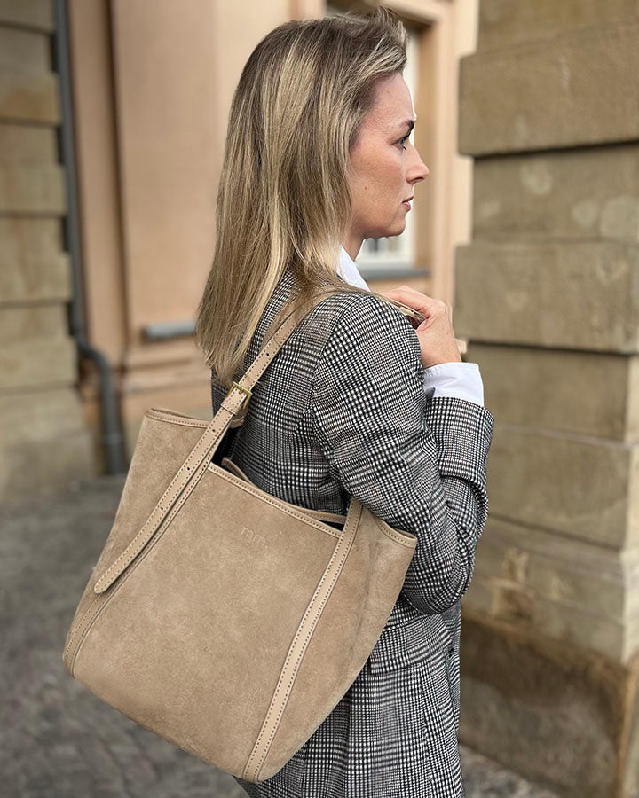 BASTOGNE Sue. Elegancki shopper bag torba na ramię z włoskiego zamszu
