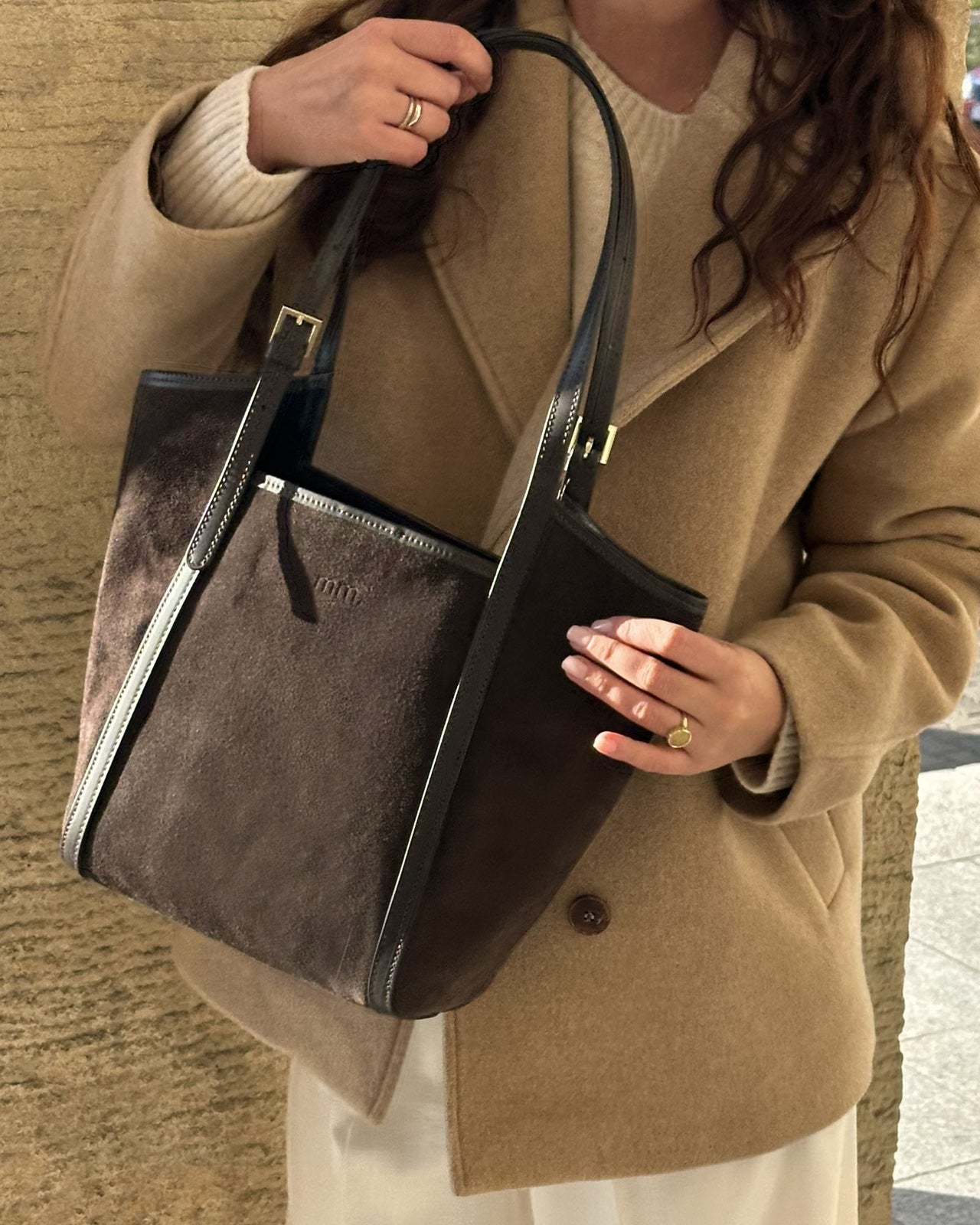 BASTOGNE Sue. Elegancki shopper bag torba na ramię z włoskiego zamszu