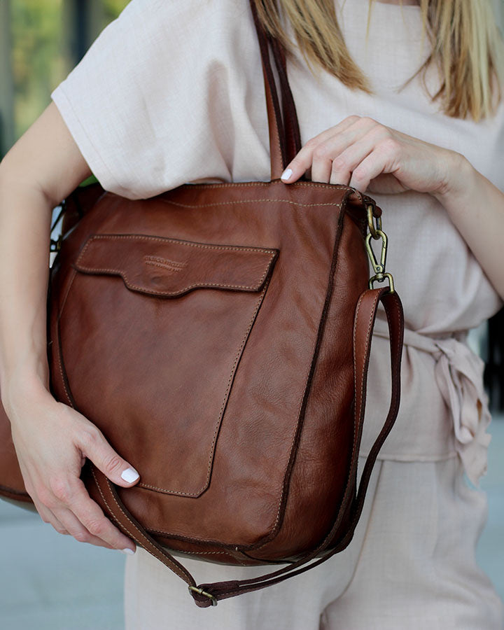 TOTE ROMA. Women's shoulder bag - shopper bag with pockets made of Italian natural leather