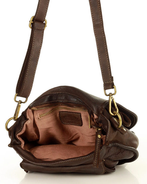 Luca Vintage. Klassisk saddelväska - crossbodyväska i läder i vintagestil.