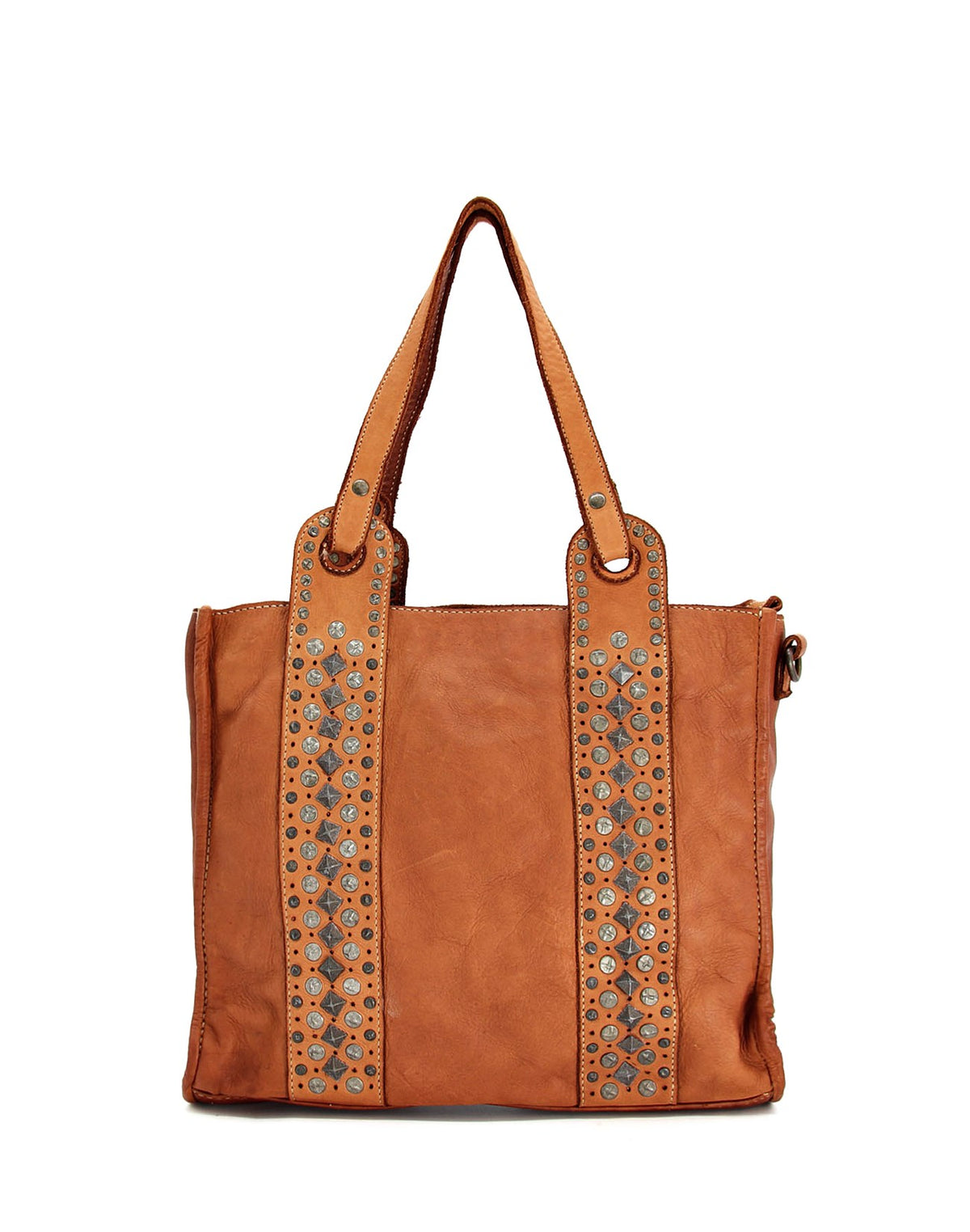 Brun-kognakfärgad läderhandväska för kvinnor i shopper-stil med dekorativa nitar i boho-stil