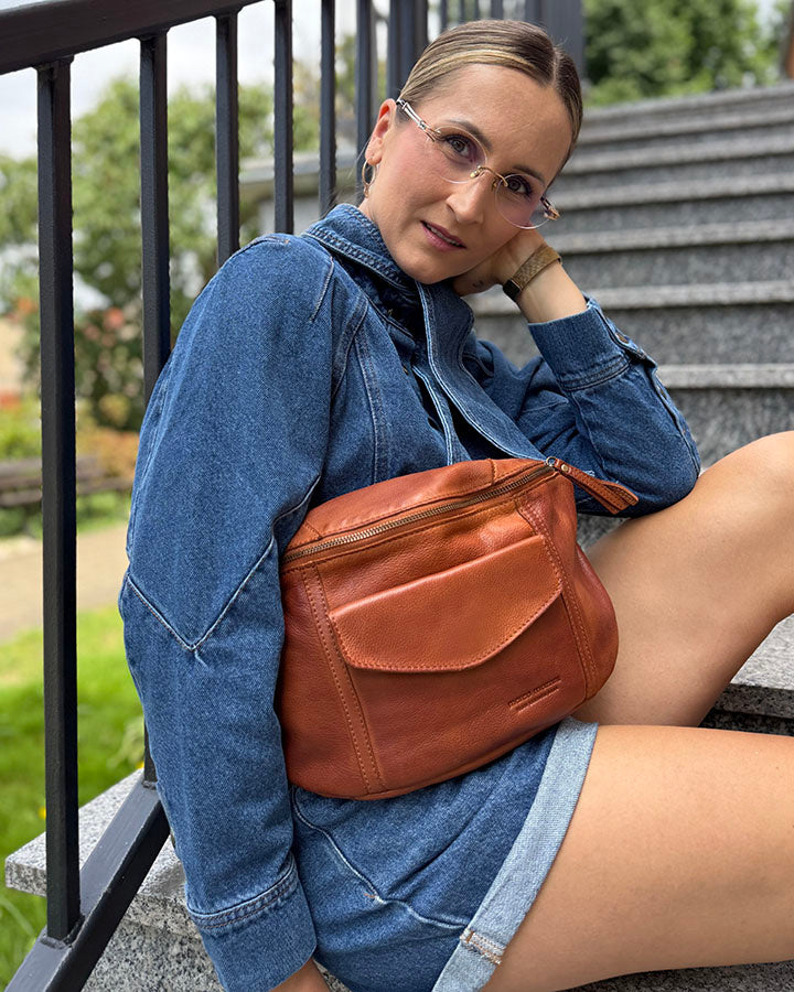 Torq. Large Leather Women's Waist Bag XL