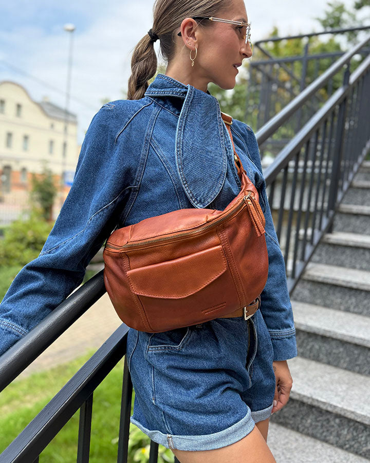 Torq. Large Leather Women's Waist Bag XL