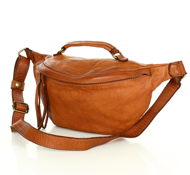 Torq2. Stor njurväska i läder för kvinnor halvmåne crossbody med handtag